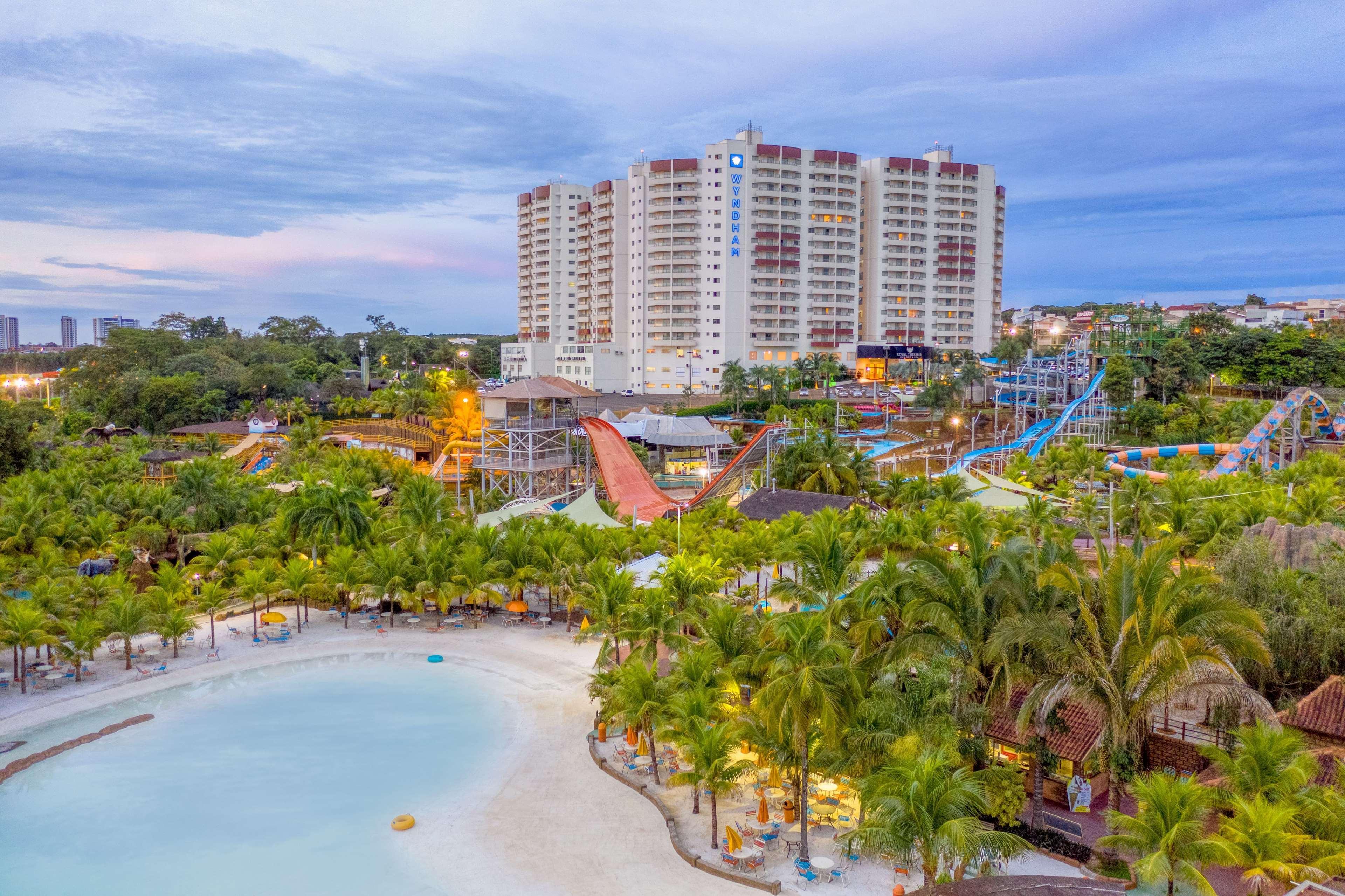 Wyndham Olimpia Royal Hotels Bagian luar foto Aerial view of the resort